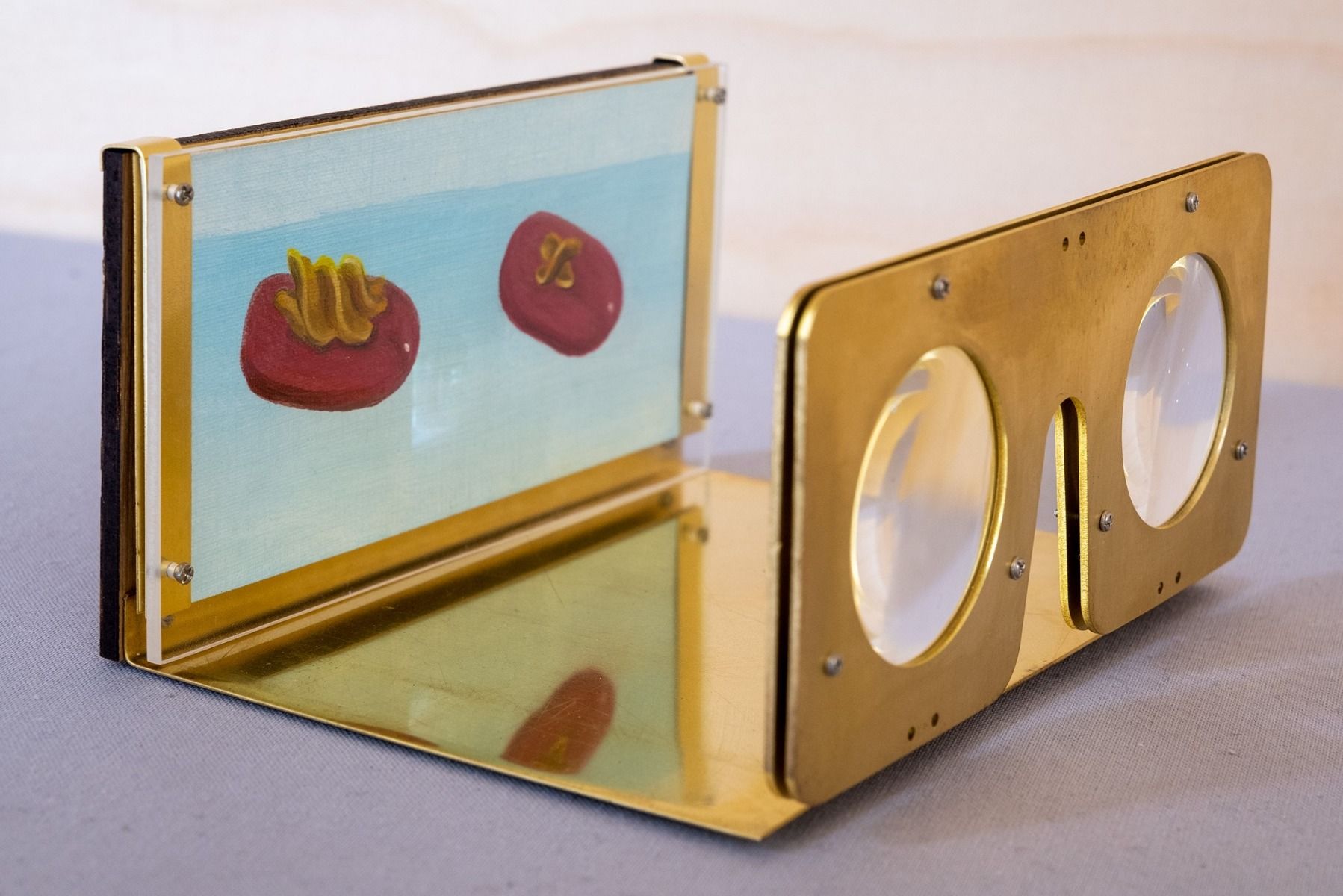 Linhuei Chen - Similar but different